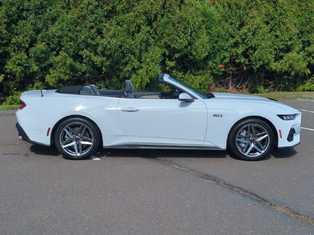 Certified 2024 Ford Mustang GT Premium RWD image 3