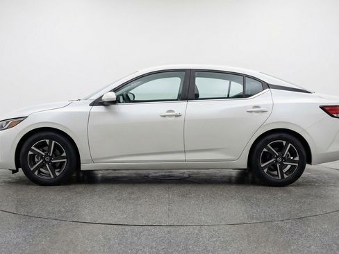 Used 2025 Nissan Sentra SV FWD image 5