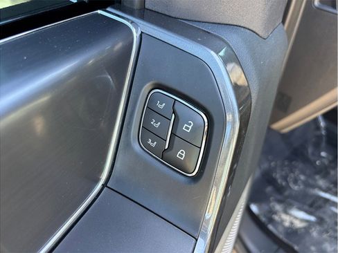 Used 2021 Ford F150 Lariat w/ Equipment Group 502A High image 25