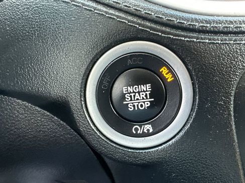 Used 2019 Dodge Charger R/T w/ Plus Group image 33