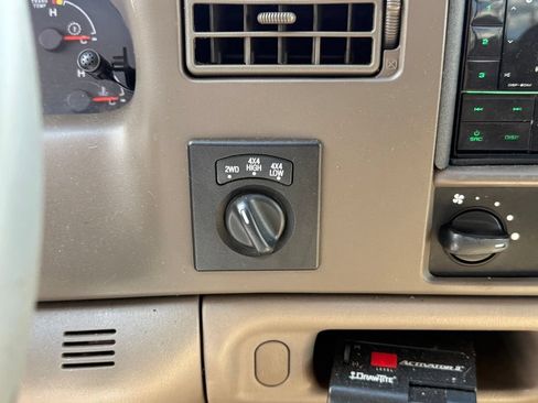Used 2003 Ford F250 XL AWD/4WD image 21
