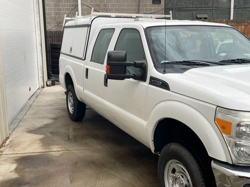 Used 2016 Ford F250 XL w/ Power Equipment Group AWD/4WD image 3