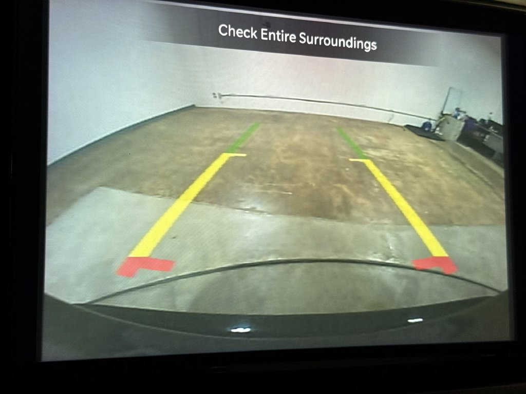 Used 2025 Chrysler Pacifica Select FWD image 15