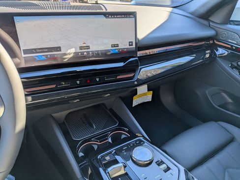 New 2026 BMW 530i xDrive w/ M Sport Package image 22