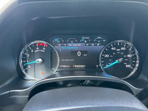 Used 2019 Ford F250 Lariat w/ Lariat Value Package image 18