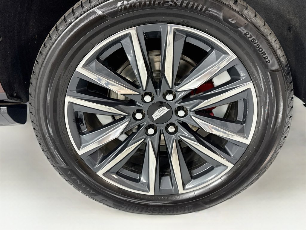 Used 2022 Cadillac Escalade Sport Platinum w/ LPO, ONYX Package AWD/4WD image 32