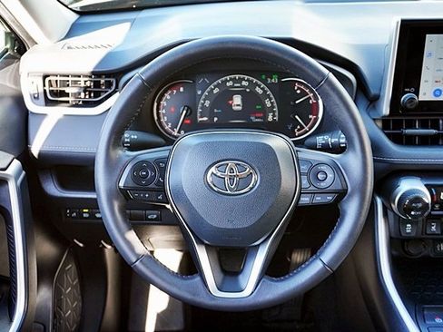 Used 2024 Toyota RAV4 XLE image 21