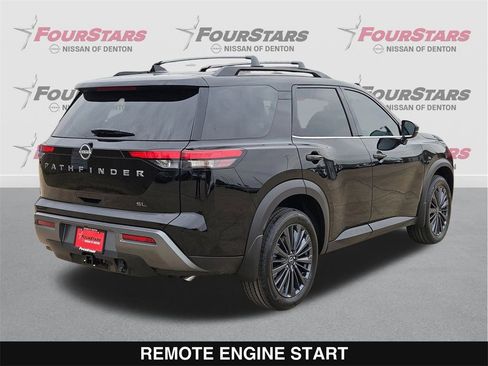 New 2026 Nissan Pathfinder SL image 4