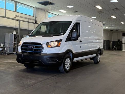 Used 2023 Ford E-Transit Medium Roof image 4