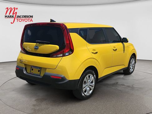 Used 2020 Kia Soul LX FWD image 7
