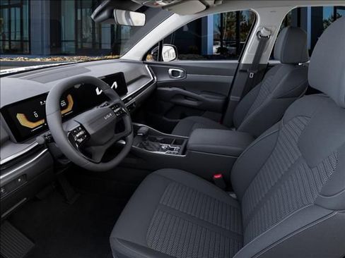 New 2026 Kia Sorento LX FWD image 17