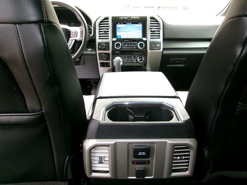 Used 2016 Ford F150 Lariat w/ Equipment Group 502A Luxury AWD/4WD image 17
