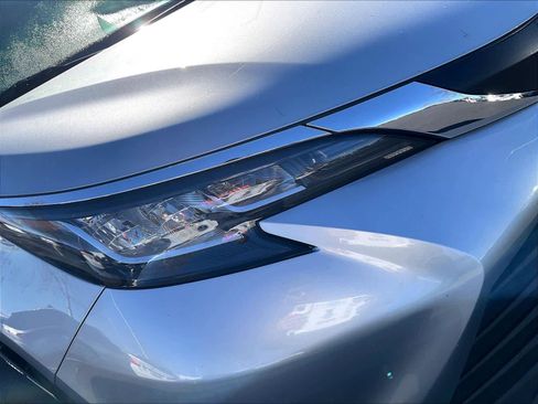 Used 2021 Toyota Sienna LE image 30