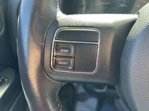 Used 2017 Jeep Patriot 4WD image 21