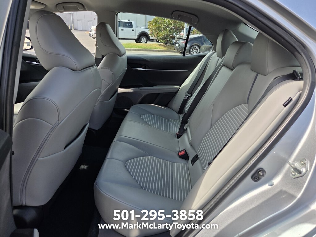Used 2022 Toyota Camry SE FWD image 10