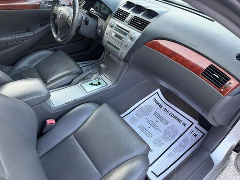 Used 2006 Toyota Solara SLE FWD image 10