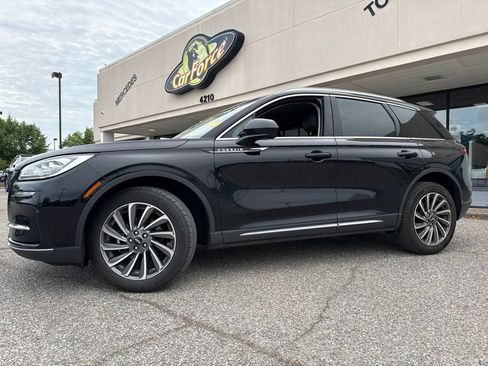 Used 2023 Lincoln Corsair Reserve AWD/4WD image 7