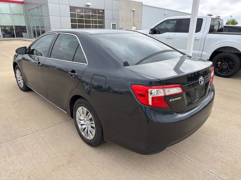 Used 2014 Toyota Camry LE FWD image 3
