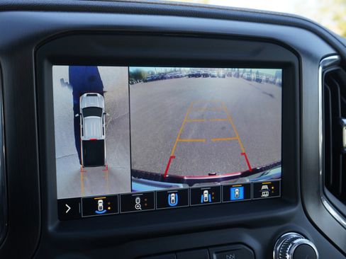 Used 2023 GMC Sierra 2500 AT4 w/ AT4 Preferred Package AWD/4WD image 32