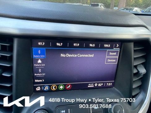 Used 2021 GMC Acadia SLE FWD image 19