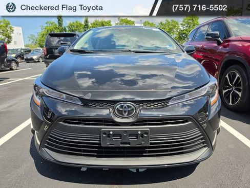 Used 2026 Toyota Corolla LE FWD image 2
