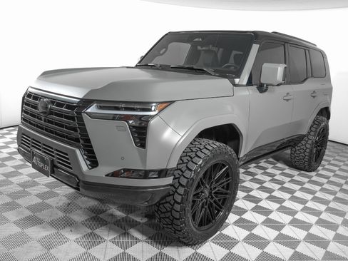 Used 2025 Lexus GX 550 550 Luxury+ w/ Accessory Package (Z1) image 9