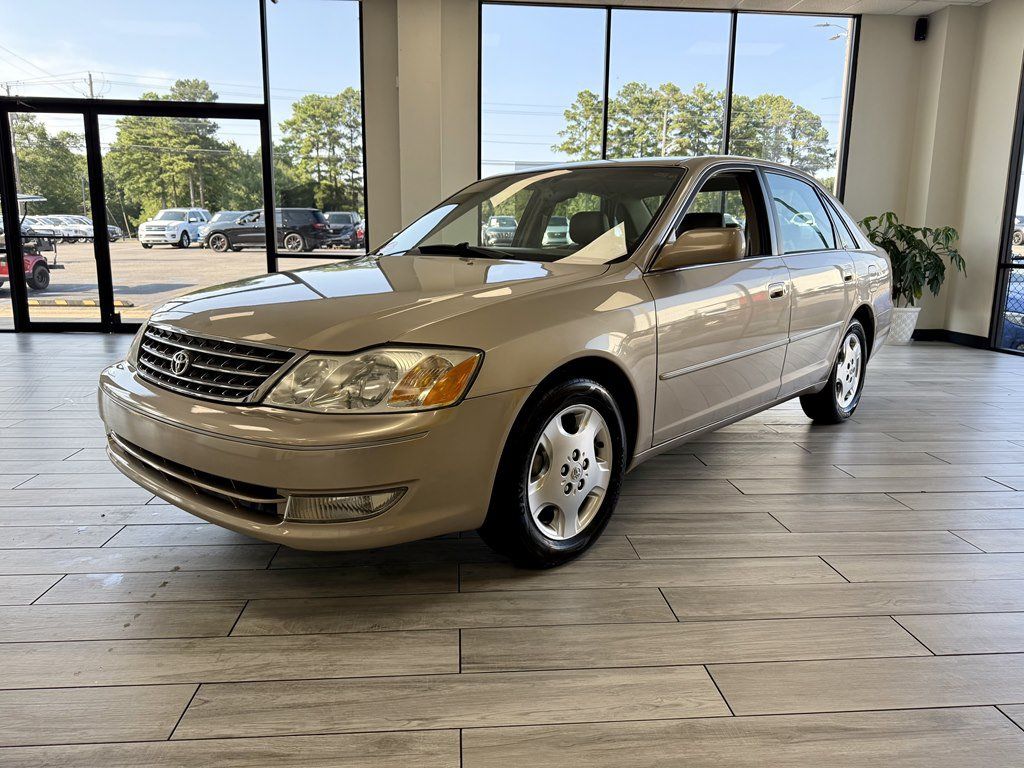 Used 2004 Toyota Avalon XLS FWD image 3