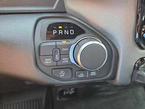 New 2026 RAM 1500 Warlock AWD/4WD image 12