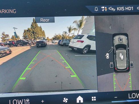 Used 2025 BMW X1 xDrive28i w/ Technology Package image 24