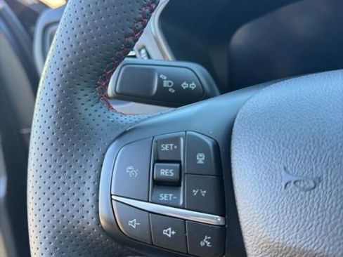 Used 2023 Ford Escape ST-Line Elite w/ Premium Technology Package AWD/4WD image 39