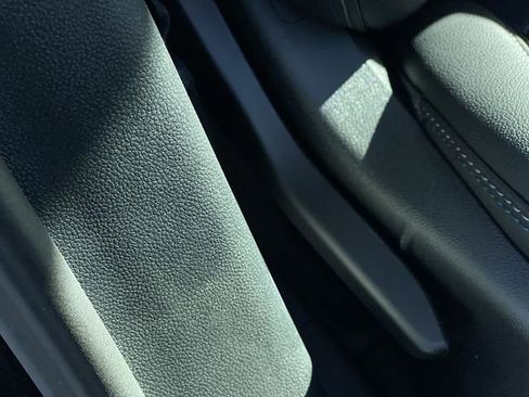 New 2026 Chevrolet Equinox EV LT FWD image 42