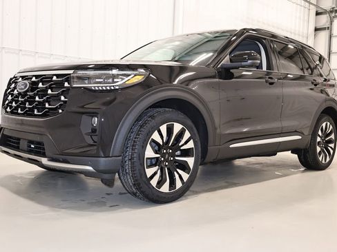New 2026 Ford Explorer Platinum image 5