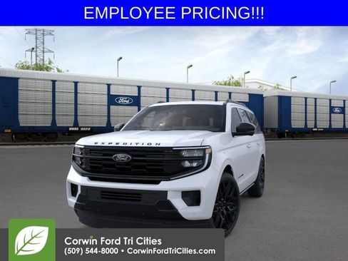 New 2026 Ford Expedition Platinum AWD/4WD image 3