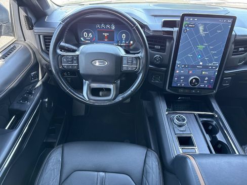 Used 2023 Ford Expedition Platinum RWD image 14