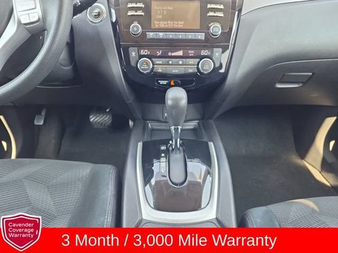 Used 2015 Nissan Rogue SV w/ SV Moonroof Package AWD/4WD image 3