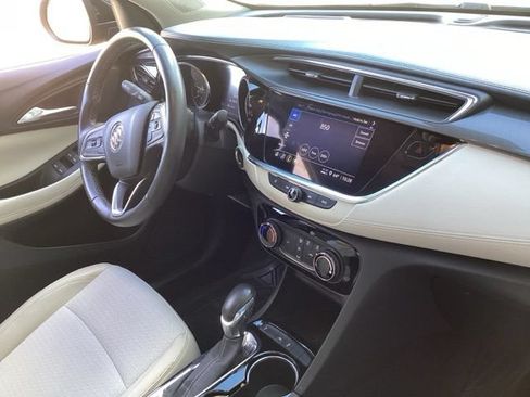 Used 2022 Buick Encore GX Preferred w/ Sport Touring Package FWD image 18