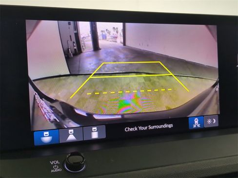 Used 2023 Honda Accord Touring image 24