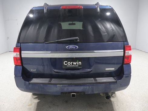 Used 2017 Ford Expedition XLT w/ Equipment Group 202A AWD/4WD image 3