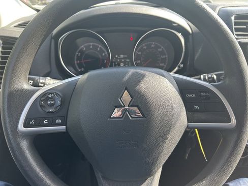Used 2020 Mitsubishi Outlander Sport ES FWD image 14