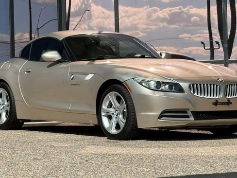 Used 2011 BMW Z4 sDrive35i image 25