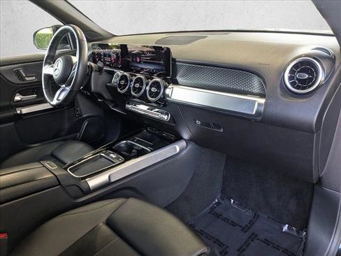 Used 2025 Mercedes-Benz GLB 250 image 20