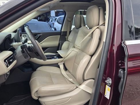 Used 2020 Lincoln Aviator Reserve w/ Equipment Group 201A image 12