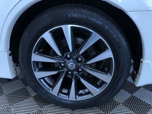 Used 2017 Nissan Altima 2.5 SV w/ Convenience Package FWD image 17