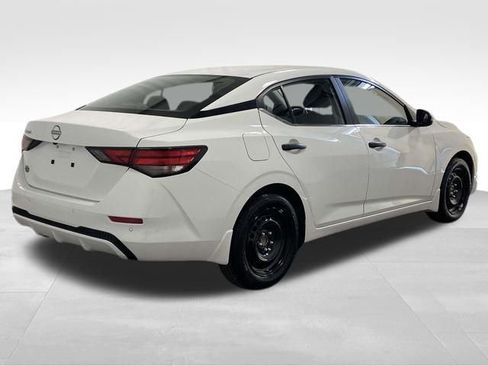 New 2025 Nissan Sentra S image 3