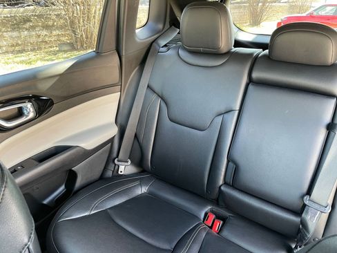 Used 2025 Jeep Compass Limited AWD/4WD image 42