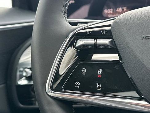 New 2026 Cadillac Lyriq Luxury image 27