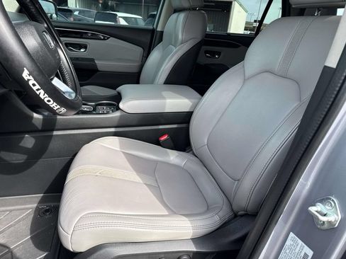 Used 2024 Honda Pilot Touring image 8