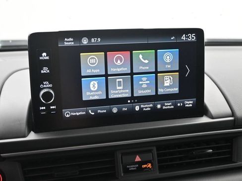 Used 2025 Honda Pilot Elite image 11
