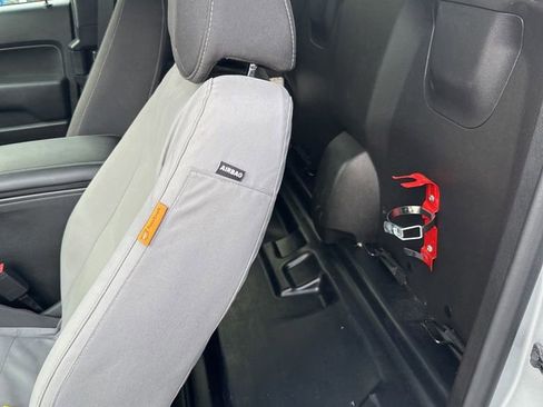 Used 2022 Chevrolet Colorado LT w/ Fleet Safety Package image 10