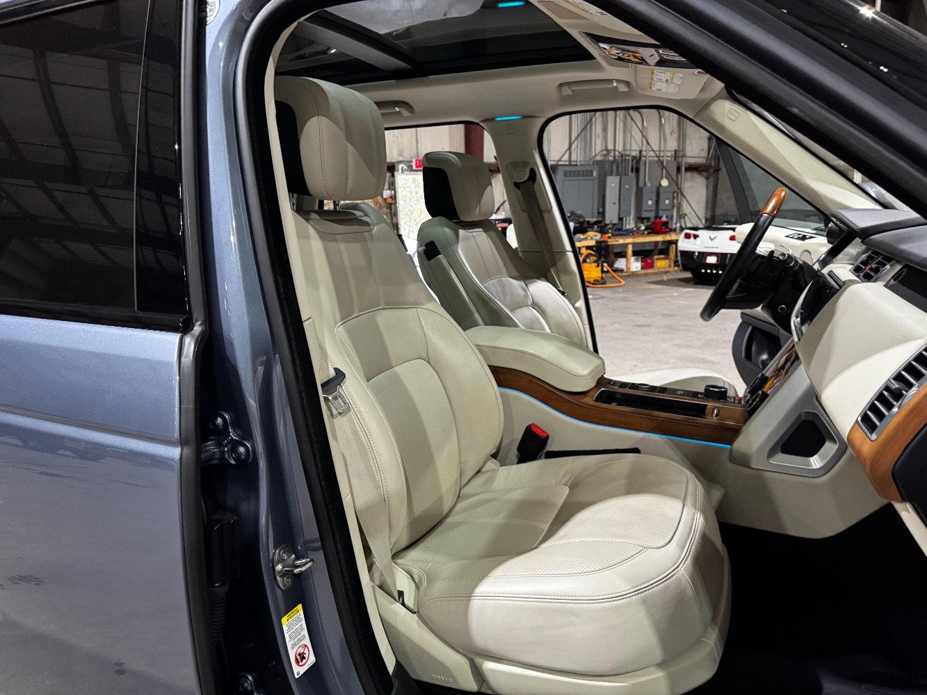 Used 2022 Land Rover Range Rover Westminster Edition AWD/4WD image 27